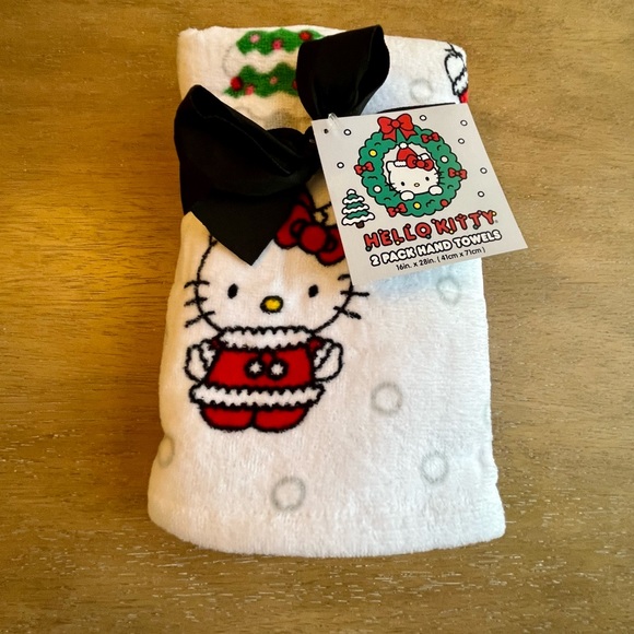 Hello Kitty bathroom accessories - Picture 3 of 3